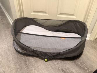 Brica baby travel Pod With Mat And Sheet Included