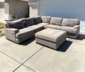 Gray Sectional Couch - Ashley’s