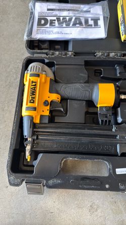 DeWalt Brad Nailer DWFP12233