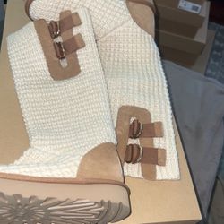 Woman's Ugg Classic Solene Tall Sz 6 