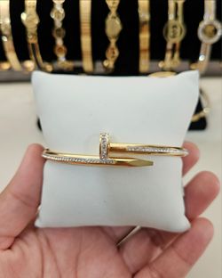 New Braclet Bangel (Jewlery)