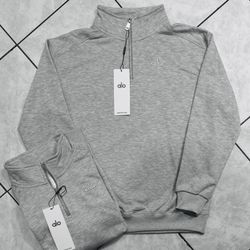 Brand New Alo Quarter Zip Grey Size : M Includes Tags Dm For Shipping