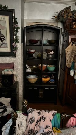 Curio cabinet, Asian inspired by Thomasville furniture