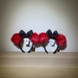 Pom Pom Christmas Minnie Mouse Ears