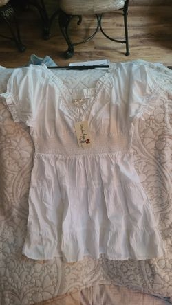 Adorable Women's Top Sz Lg