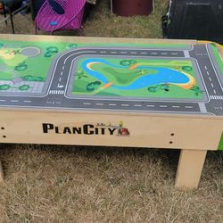 PlanCity Play Table