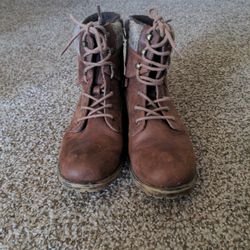 B52 Bullboxer Boots