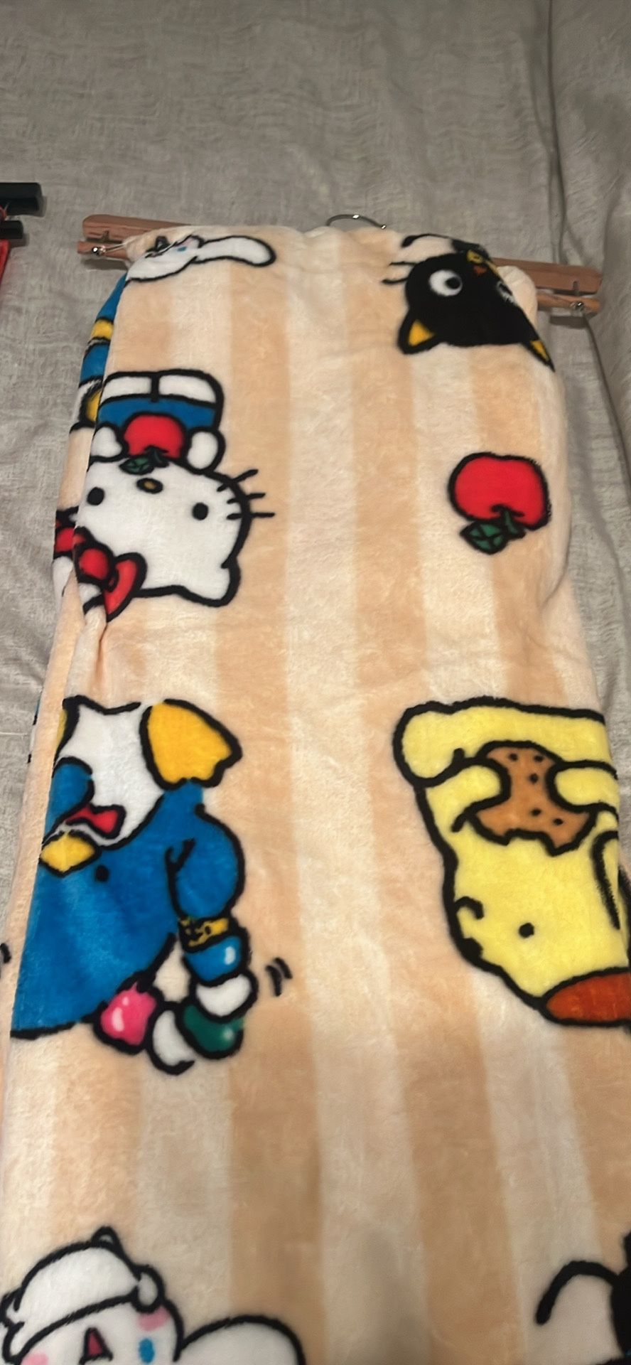 hello kitty blanket