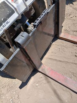Bobcat 36" forks
