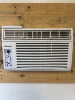 Magnavox Window Air Conditioner