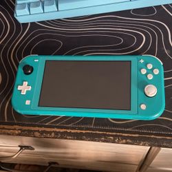 Nintendo Switch Lite Wit Case And Games 