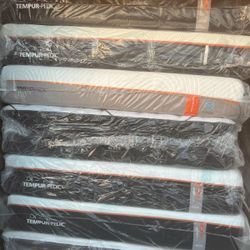 Tempurpedic Luxe Adapt Firm Calking