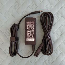 For Dell 45W AC Adapter Laptop Charger 19.5V 2.31A DA45NM140 LA45NM140 ADP-45KE

 Ig