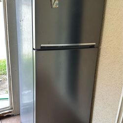 Top refrigerator and freezer OBO