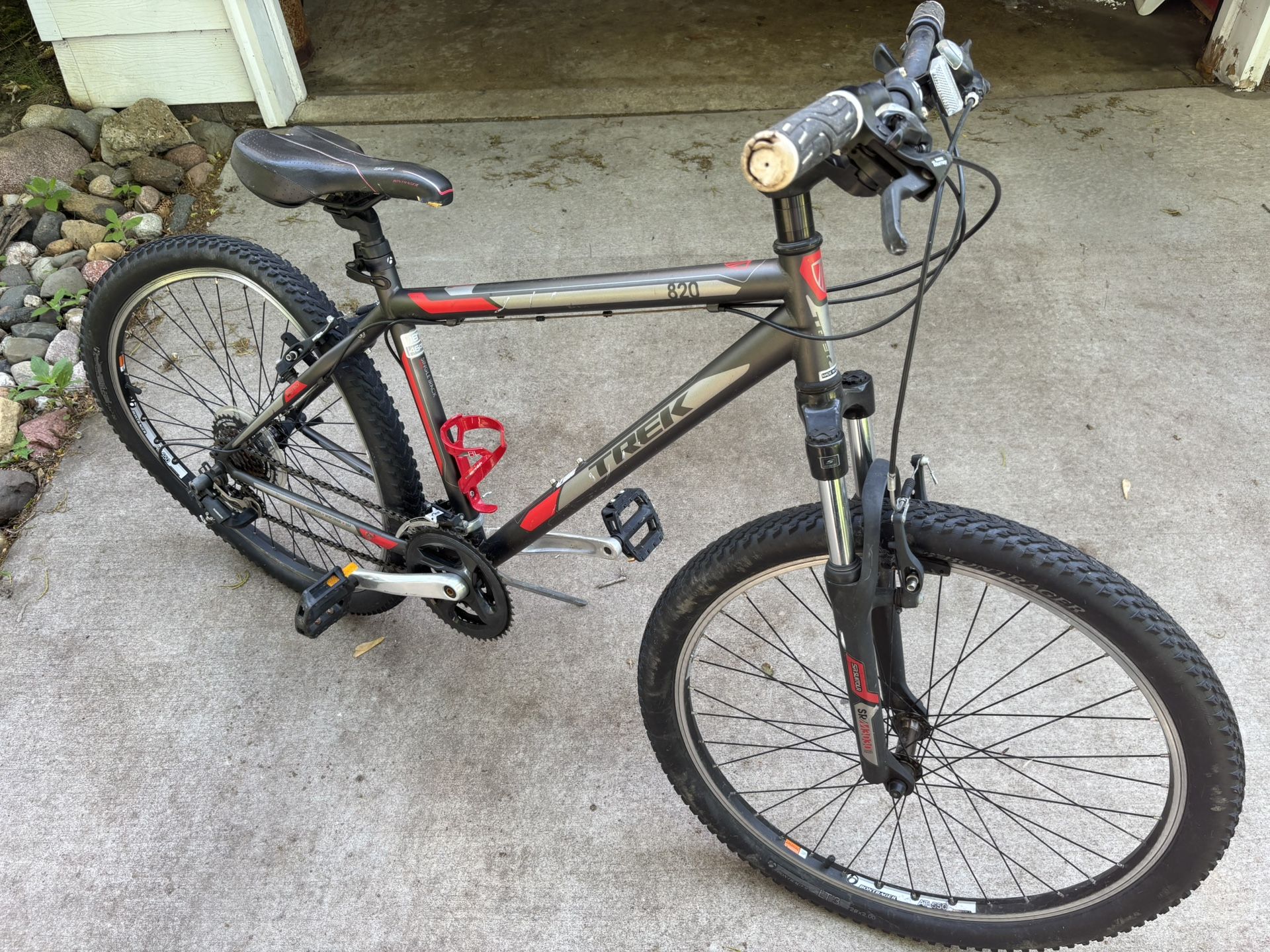 Trek 820 Bike — Needs New Tire