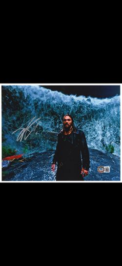 Jason Momoa Signed 8x10 Aquaman Photo Autograph Beckett BAS Certified