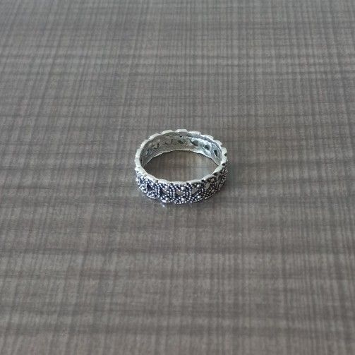 Vintage Silver Ring With Designs