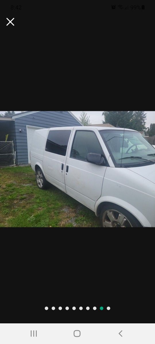2003 Chevrolet Astro Van