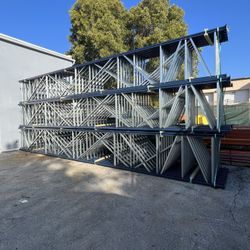 24’x42” Teardrop Pallet Rack Uprights Pallet Racking 