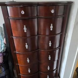 Beautiful Queen Bedroom Set