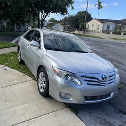Toyota Camry 2011