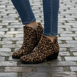NEW  SO Kohl’s Angelfish Leopard print Booties women’s  Sz 9  ankle  boots shoes NIB