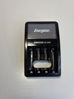 energizer NiMH battery charger https://offerup.com/redirect/?o=QUEuQUFB color Black, grade A+, USA plug-in.