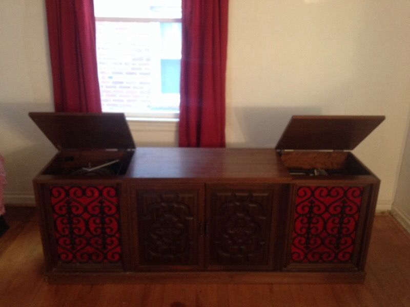 ▪️Vintage Stereo Console Cabinet W/ Olympic 8 Track Player & Garrard Professional Series Record Player