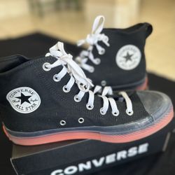 Converse Like New 