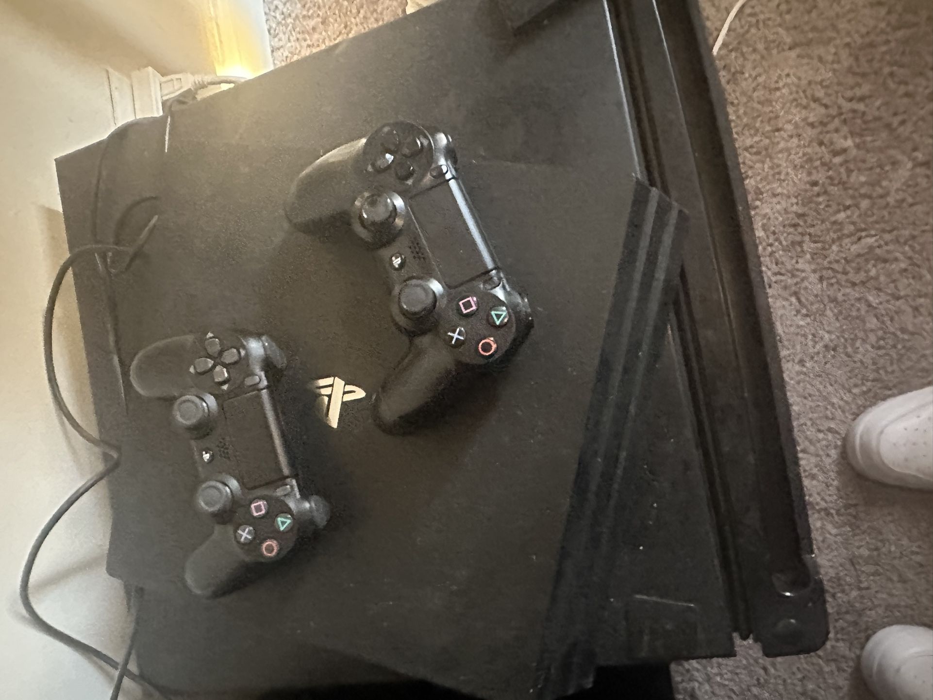 PS4 Pro 2 Controllers