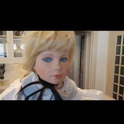  Alice in Wonderland Porcelain Doll by Thelma Resch 