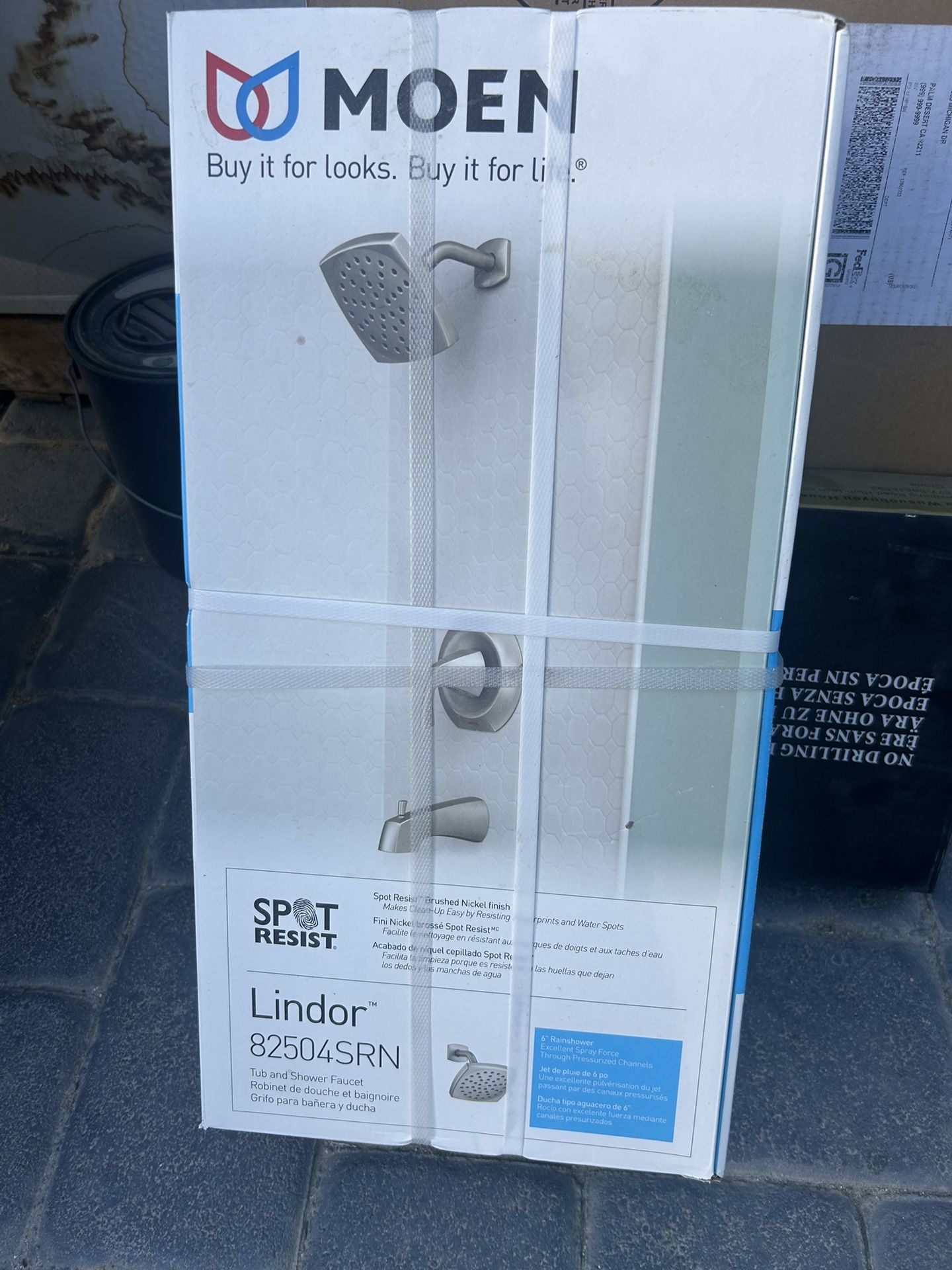 MOEN Shower/Bath Set