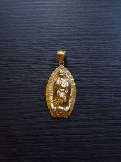 10K Virginia Mary pendant