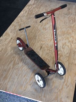 Vintage 1974 Honda Kick'n Go “Senior” scooter