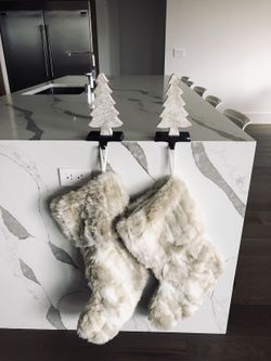Stockings & stocking holders like new!