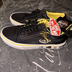 Vans Cobra Kai Edition 6.5 Men. Size 8 Women
