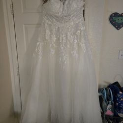 Wedding Dress NWT