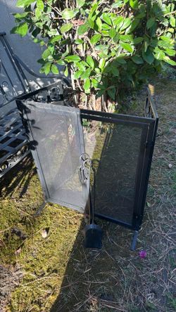 Fire place screen