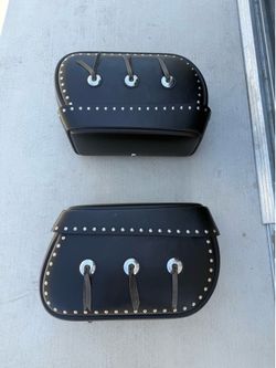 HONDA VALKYRIE LEATHERLYKE HARD BAGS.