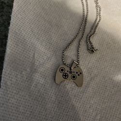 Gamer Controller Charm And Box Necklace 