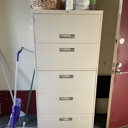 Filing Cabinets Different Sizes / Heights  80 Each 