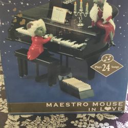 Musical Maestro Mouse In Love❤️