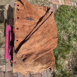 Milwaukee Tools And Welding Jacket