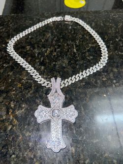 Iced out 925 cross chain
