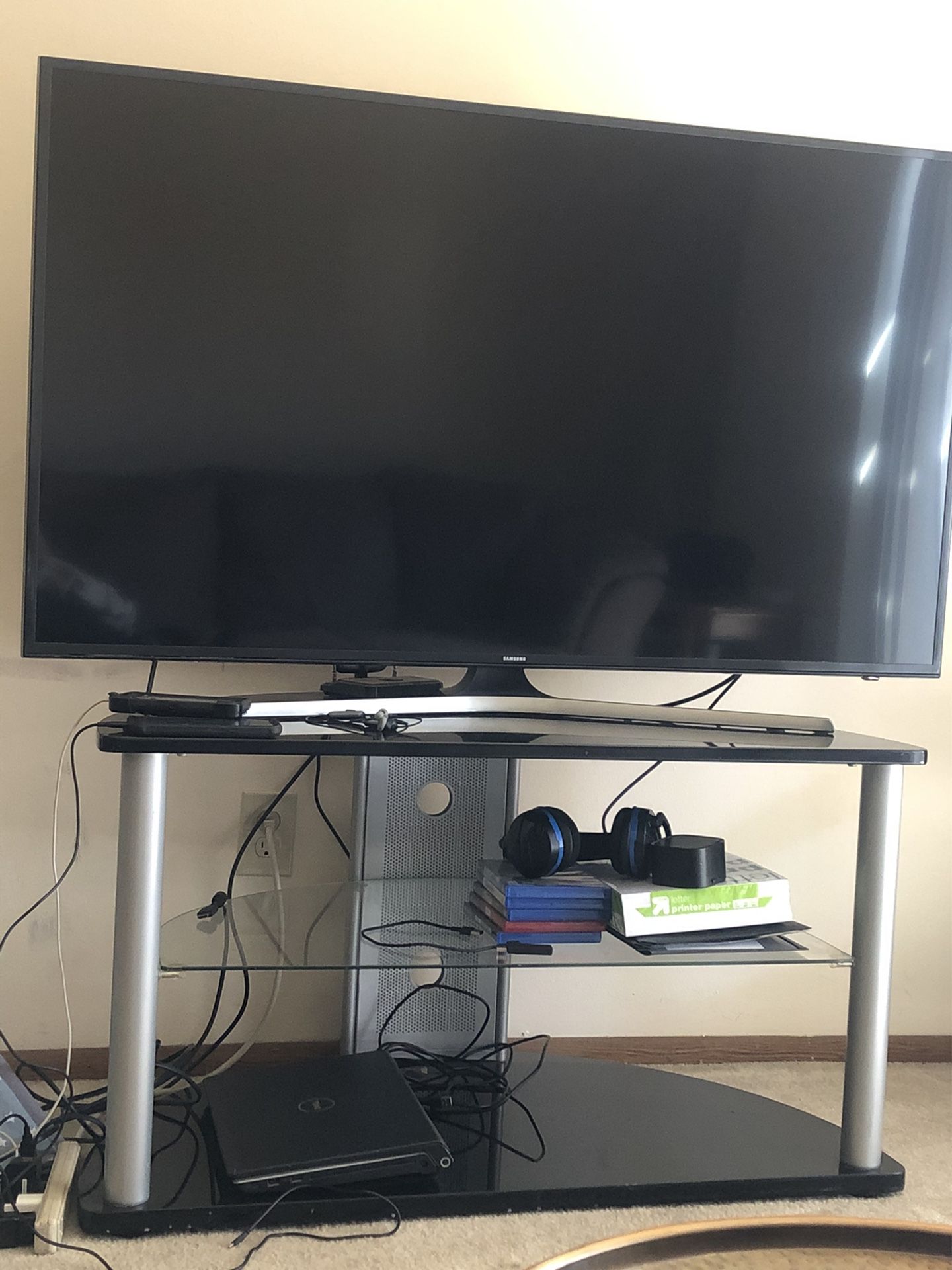 Tv stand