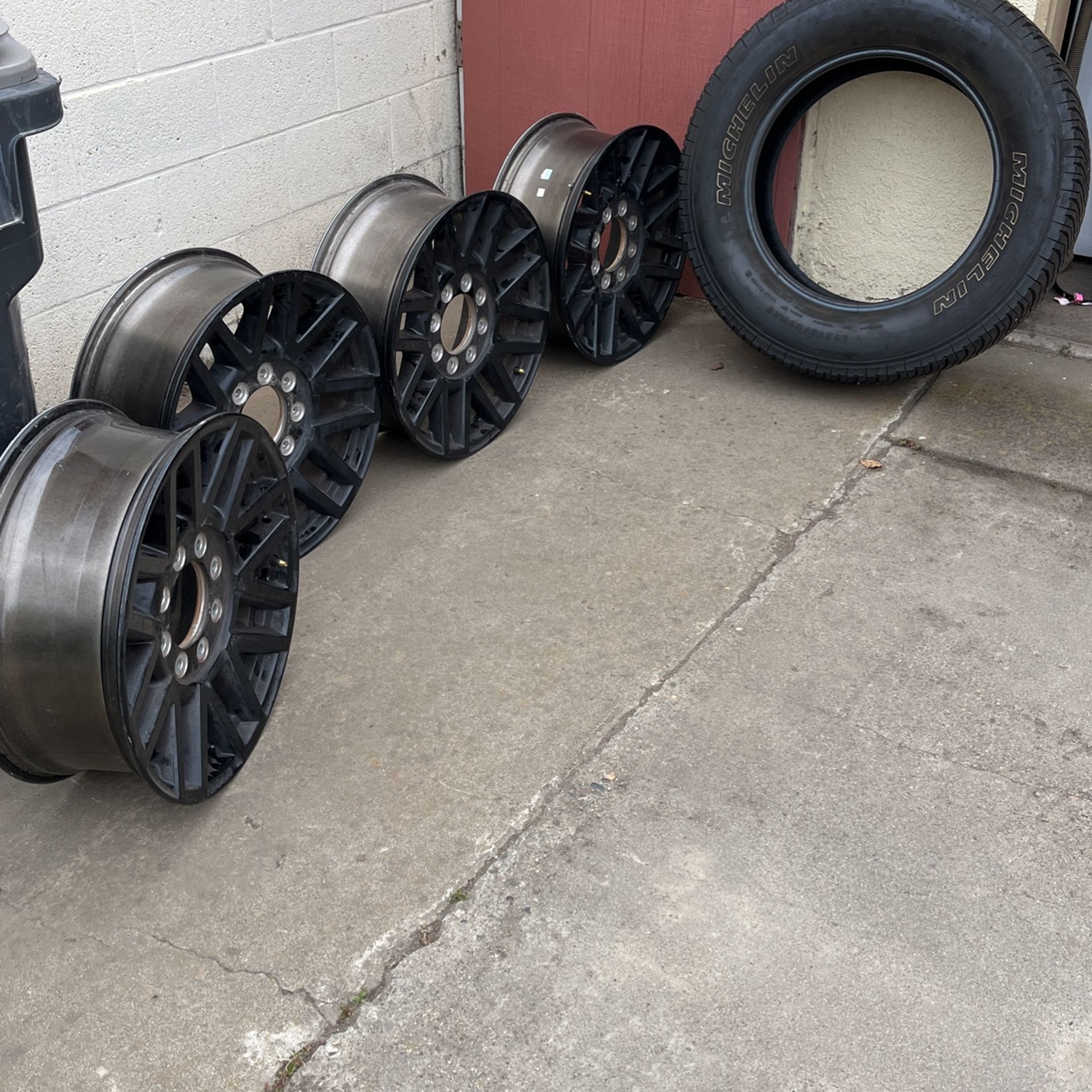Stock Ford F250 Rims An Tires
