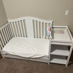 Toddler Bed/ Crib