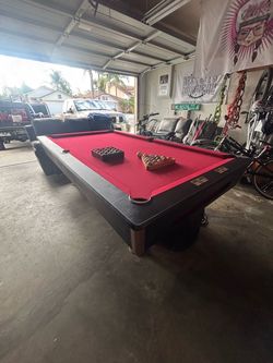 Pool table