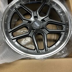 Esr CS-15 Gunmetal 18x8.5 +30 5x114.3