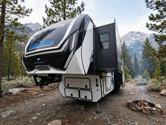 2025 Keystone Fuzion 419